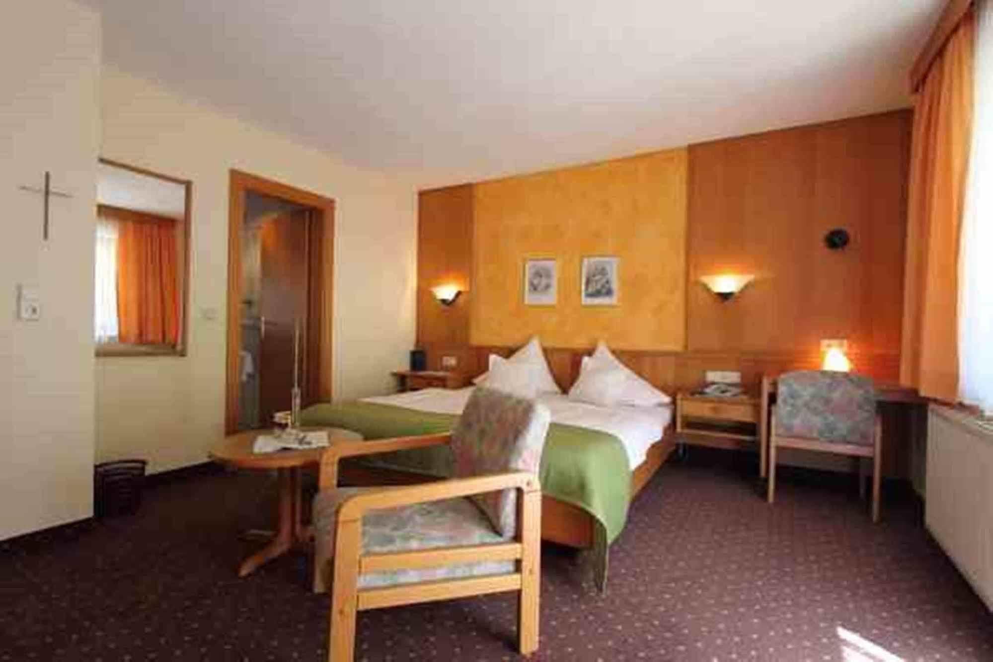 Hotel Garni Romantika سانكت ليونارد إم بيتزتال المظهر الخارجي الصورة